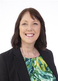 Profile image for Councillor Roz Henderson